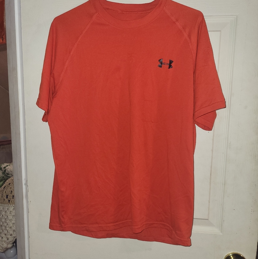 Men's Under Armour t-shirt